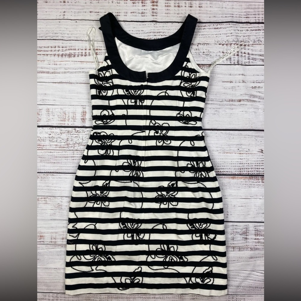 LILLY PULITZER PHOENIX BLACK SWIZZLE STRIPE DRESS EMBROIDERED SZ 4 $278. - Picture 6 of 6